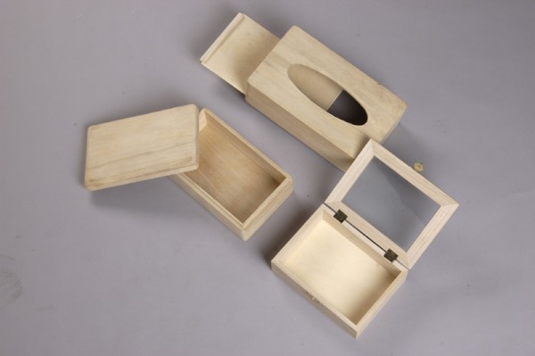 WOODEN NAPKIN BOXES